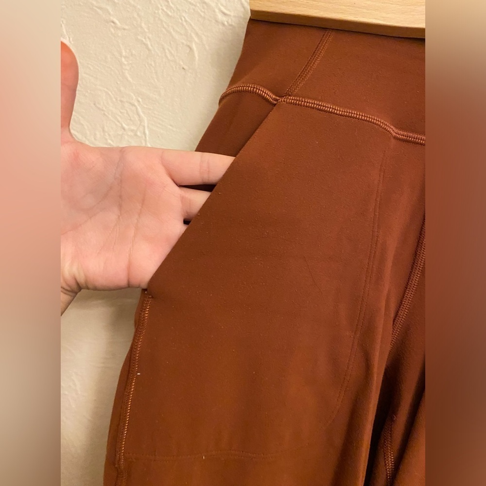 Lululemon pants - Picture 4 of 8
